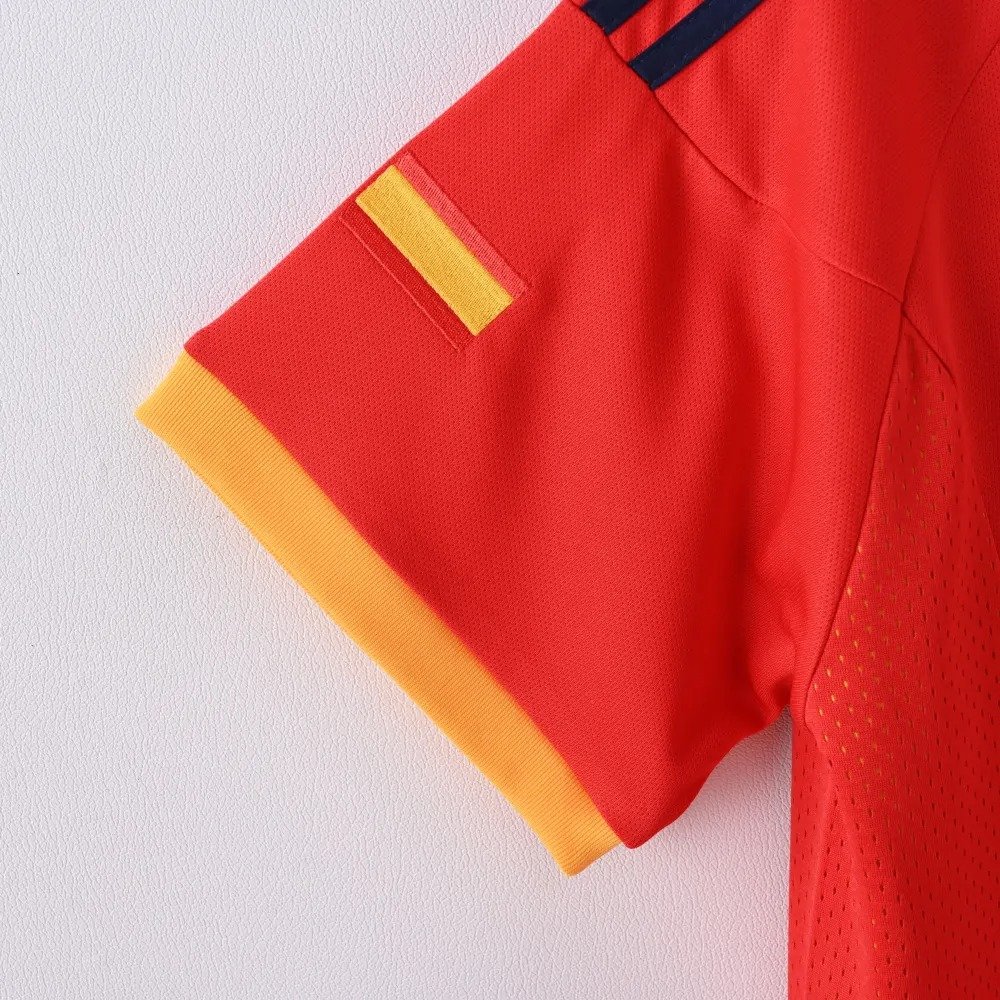 2002 Spain Home Retro Football Shirt - Image 4