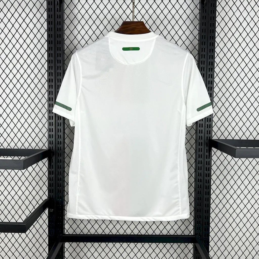 2006 Portugal Away Retro Football Shirt - Image 2