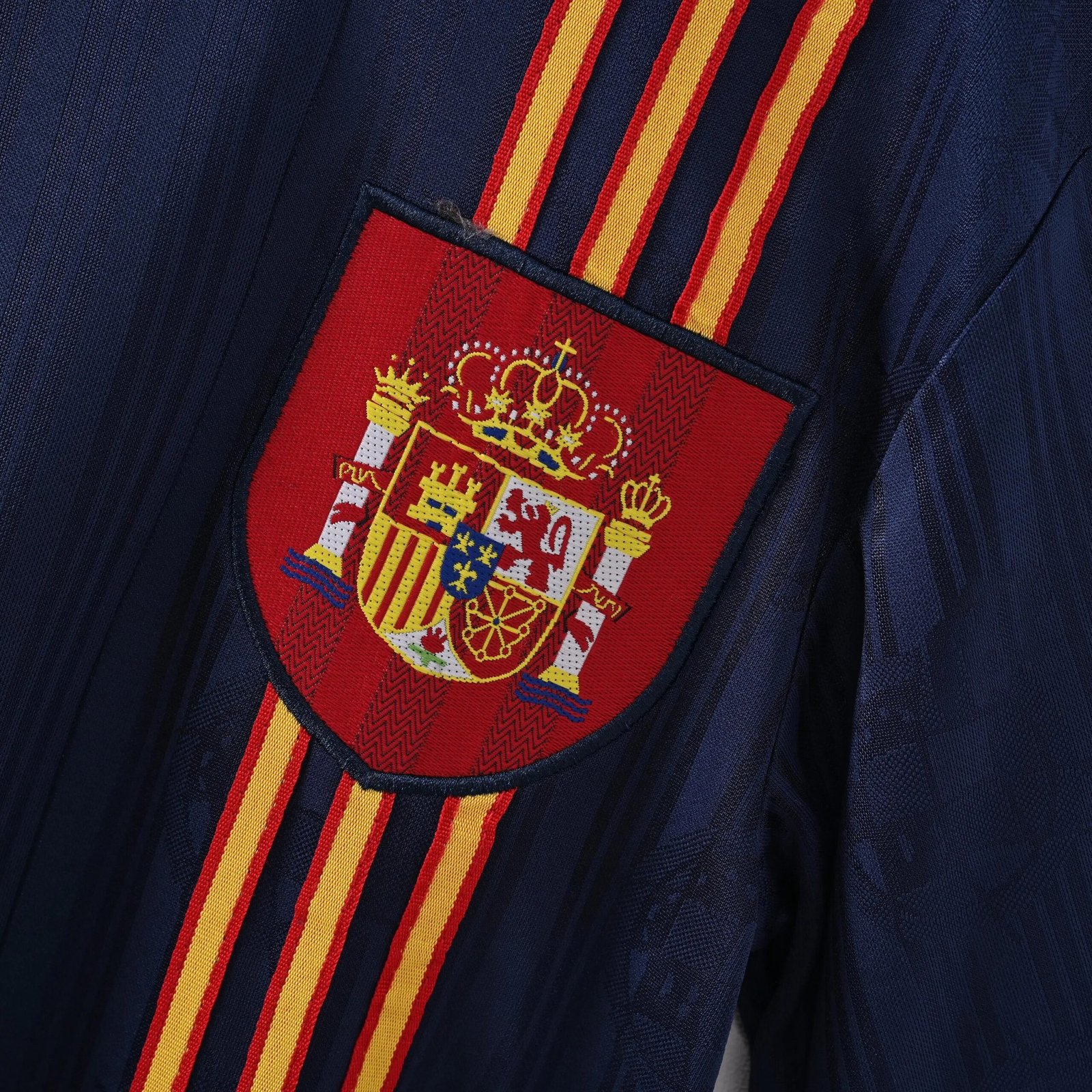 1996 Spain Away Retro Football Shirt - Image 7