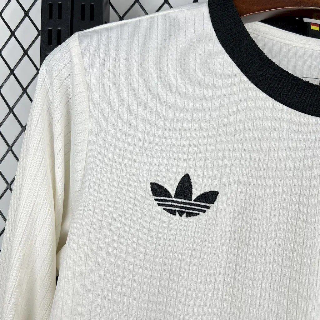 2025_2026 Germany 125th Anniversary Edition Long-sleeved Football Shirt (Fan Edition) - Image 3