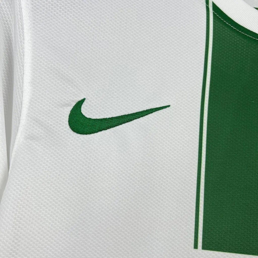 2006 Portugal Away Retro Football Shirt - Image 8