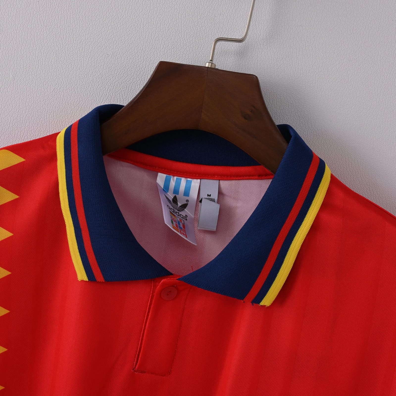 1994 Spain Home Retro Football Shirt - Image 3
