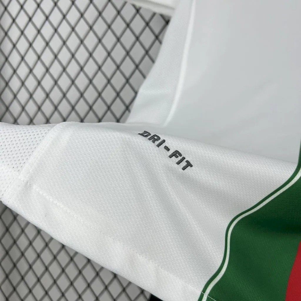 2006 Portugal Away Retro Football Shirt - Image 6