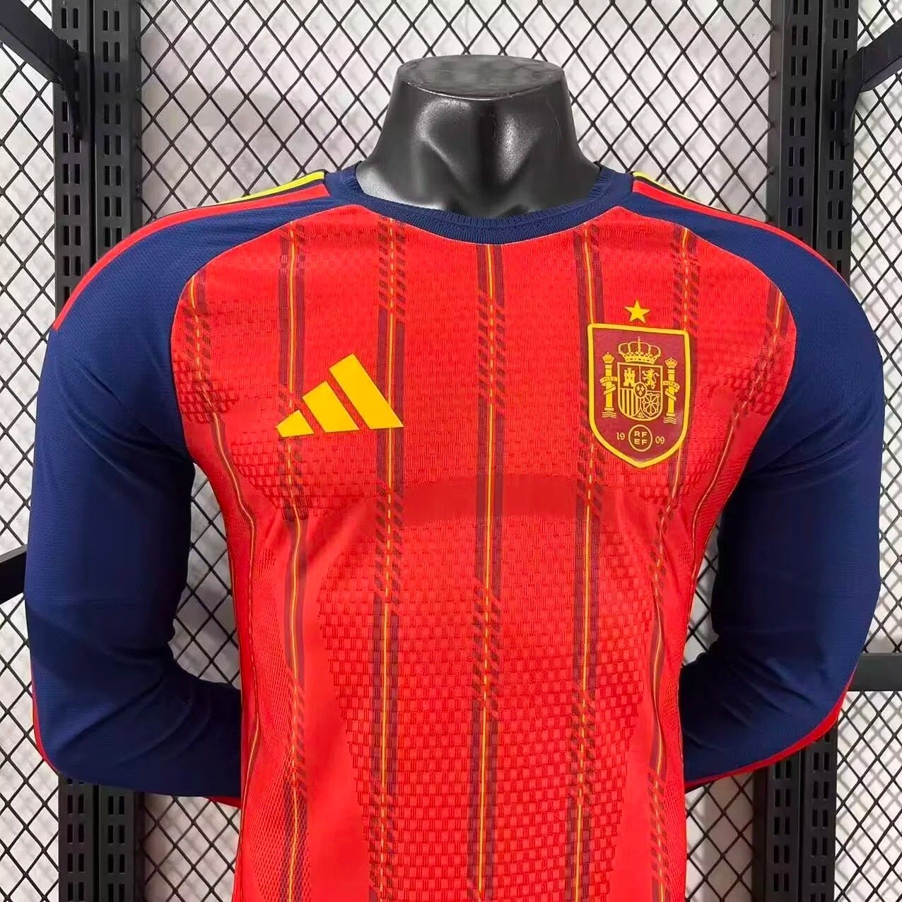 2026 Spain Home Long-Sleeve Football Jersey (Player Version) - Image 5