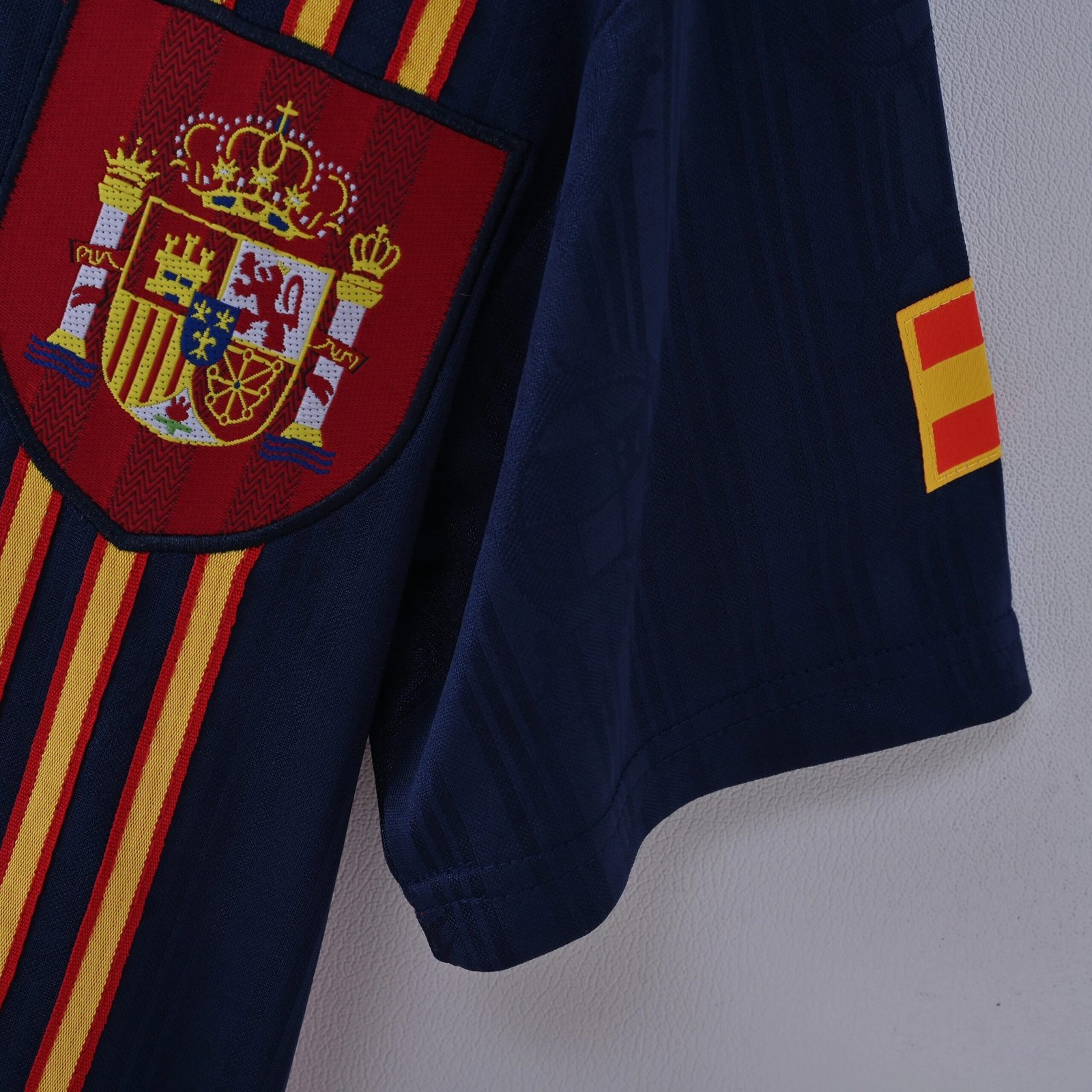 1996 Spain Home Retro Football Shirt - Image 5