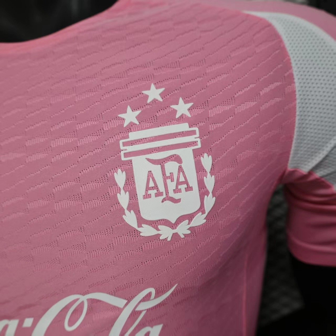 2025_2026 Argentina Pink Special Edition Football Shirt (Player Edition) - Image 4