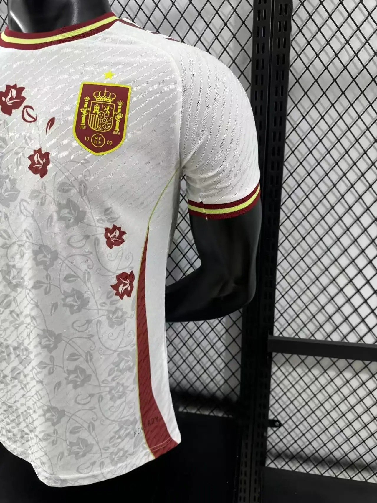 2024_2025 Spain Special Edition Football Shirt (Player Edition) - Image 7