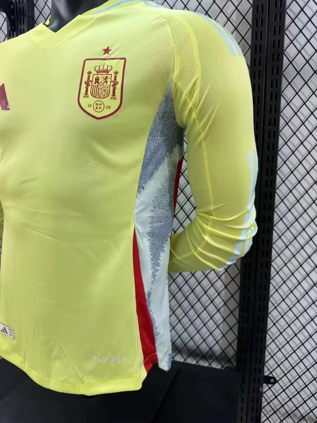 2024_2025 Spain Away Long Sleeved Football Shirt (Player Edition) - Image 3