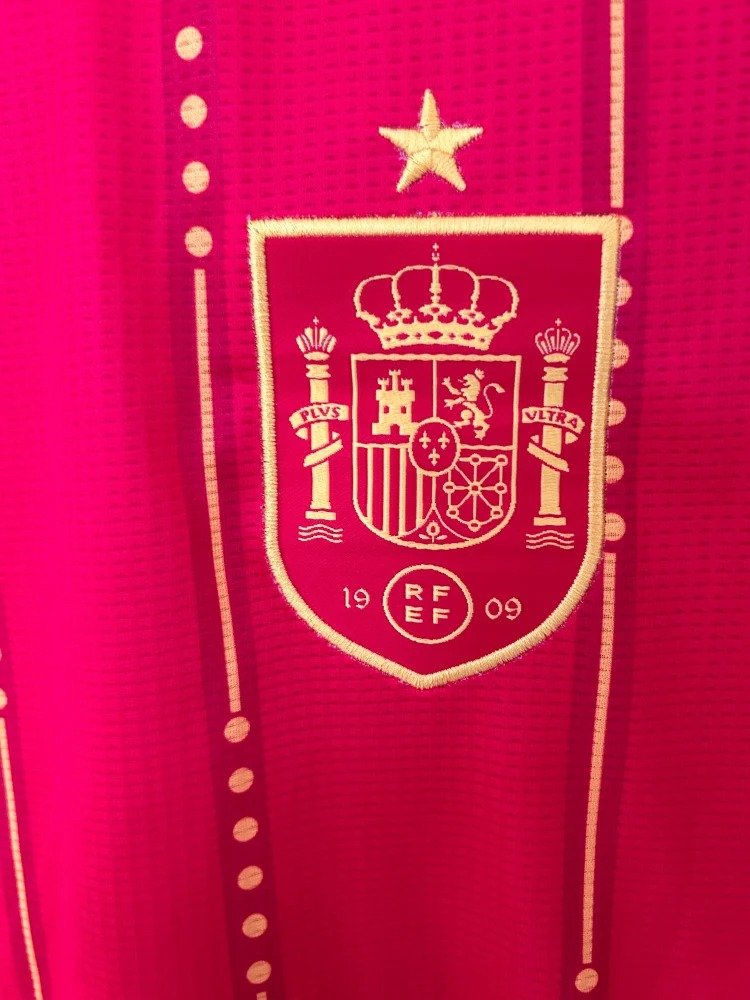 2026 Spain Home Football Shirt (Fan Edition) - Image 4